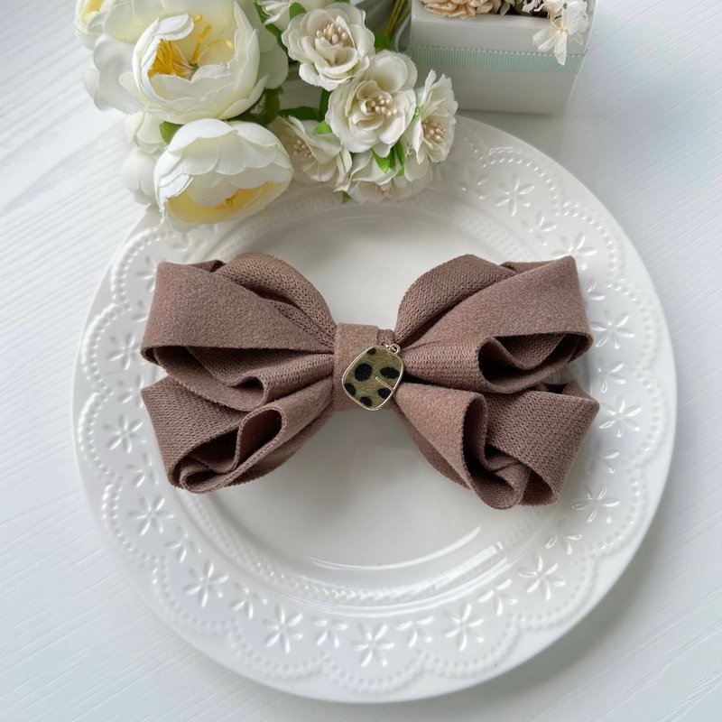 Large Brushed Three-dimensional Bow Collar Hair Clip Hair Accessory - Brown - Hair Accessories - Other Materials Brown