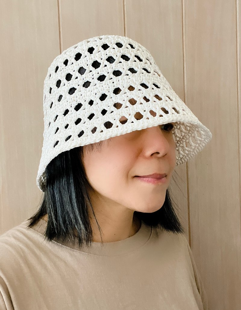 Xメッシュラフィア編みハット ホワイト - 帽子 - サステナブル素材 ホワイト