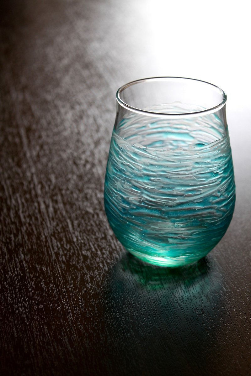 シンプルで自然なスタイルの湖の青マット塗装ハイボールグラス│パーム海 - 急須・ティーカップ - ガラス ブルー
