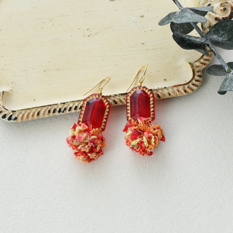 Mole tassel earrings/ Drops of the sea - ต่างหู - อะคริลิค สีแดง