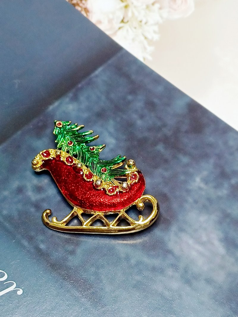 vintage jewelry elegant Christmas enamel pin - เข็มกลัด - โลหะ 