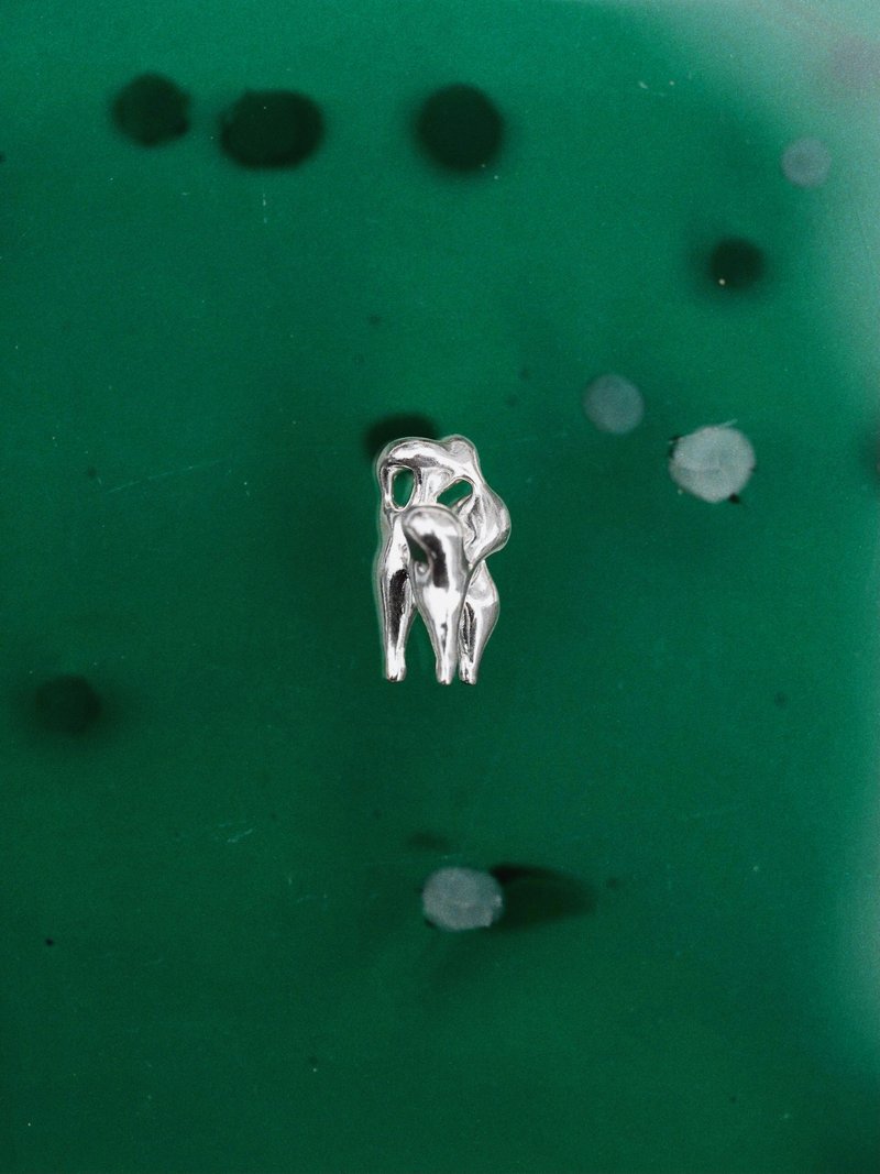 Fluid tripod necklace 流體三足鼎項鍊 - 項鍊 - 純銀 銀色