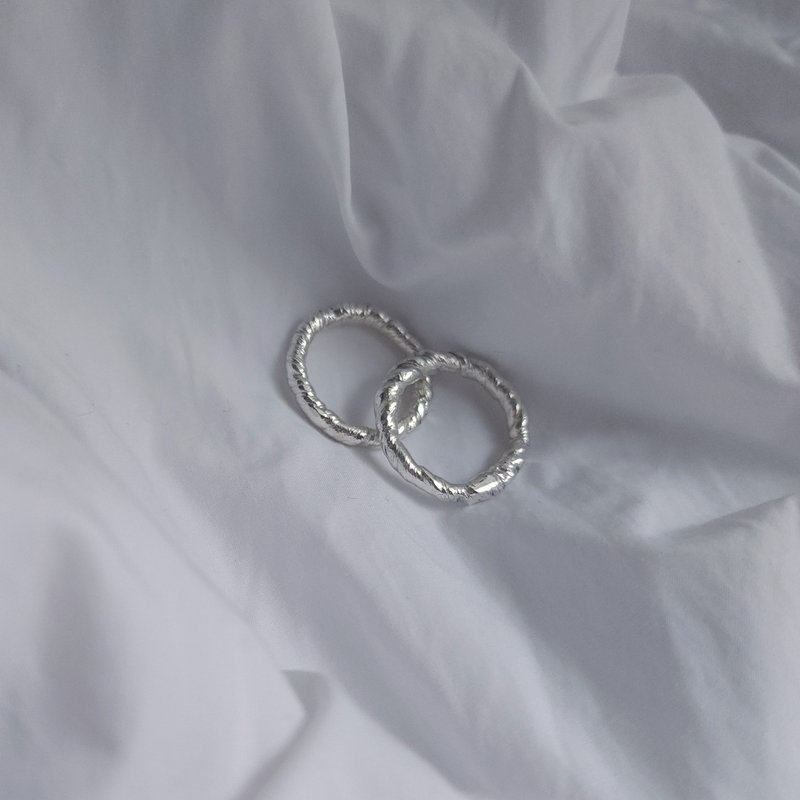 925 Silver Twisted Ring R_201 - 戒指 - 其他金屬 銀色