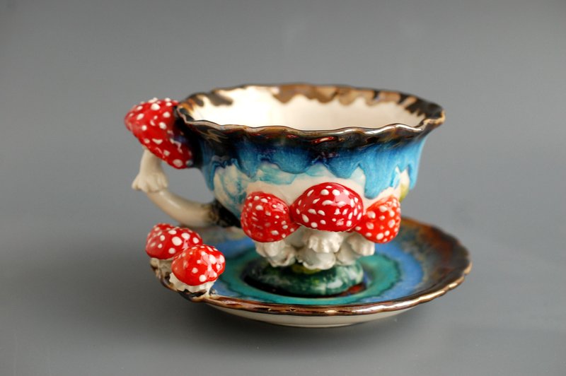 Mushrooms Teacup And Saucer Set ,Alice in Wonderland ,Surprise mug , - 茶壺/茶杯/茶具 - 陶 多色