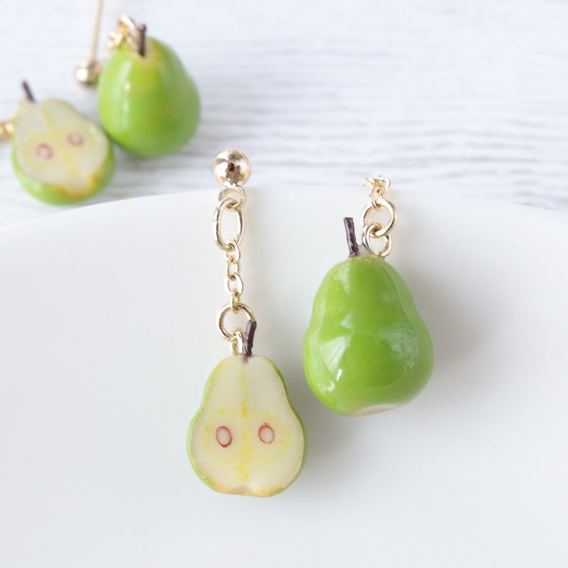 Pear-Handmade-Piercings/ Clip-On - ต่างหู - ดินเหนียว สีเขียว