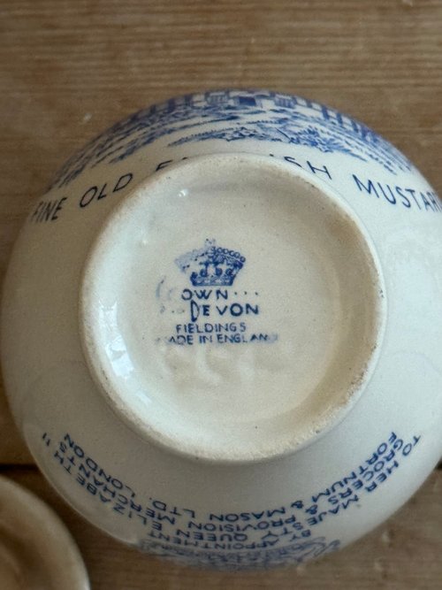 値下げ！ ヴィンテージ　1950s フォートナム&メイソン陶器キャビアポット 500x0.jpg