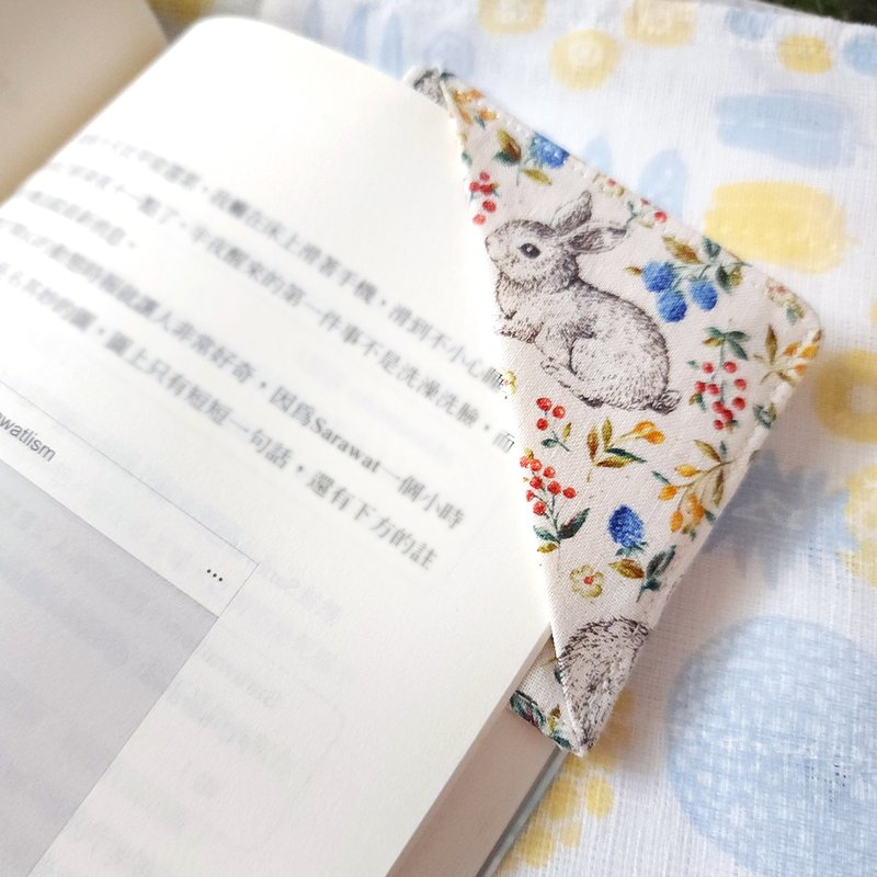 白色小兔布書籤-方塊角落書籤/ 可愛書籤/ 手作文具/ 禮物推薦 - 書籤 - 棉．麻 白色