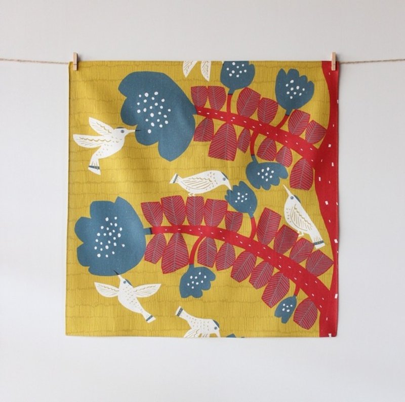 KATA KATA ハチドリ型染印花方巾 _蜂鳥_黃色 -52x52cm - 絲巾 - 棉．麻 黃色