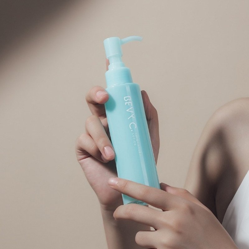 【BEVY C.】水潤肌保濕化妝水 130mL - 化妝水/保濕 - 其他材質 藍色