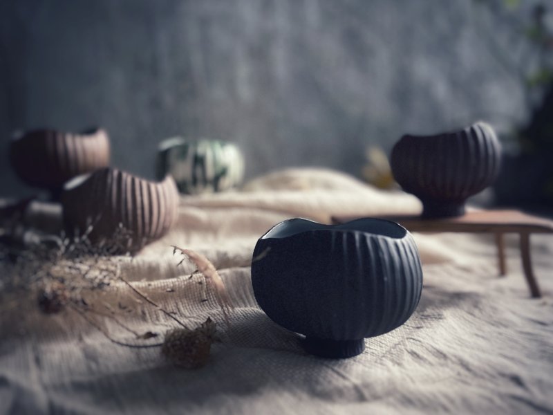 裸土墨陶茶碗 / 茶缽 / 點心碗 / 聖木鼠尾草薰香 燃燒甕 - 茶壺/茶杯/茶具 - 陶 黑色