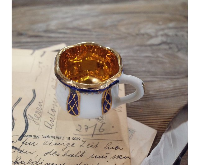 ポルトガルから届いた、コバルトブルーとゴールドが輝く白磁のミニ