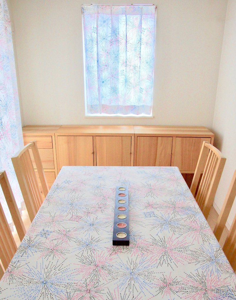 【Table cloth】"Hanabi" (Pink) - Dining Tables & Desks - Cotton & Hemp Pink