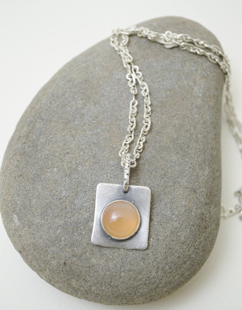 pray for.joy orange moonstone.silver necklace - สร้อยคอ - เงินแท้ สีส้ม