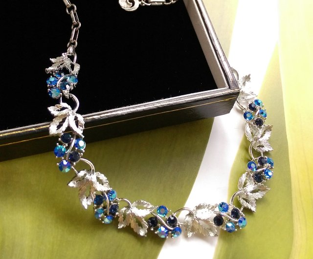 LISNER beautiful grape leaf blue rhinestone necklace necklace