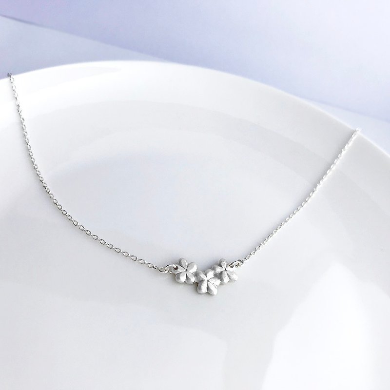 Tonghua Wuyuexue- Sterling Silver Clavicle Chain/Necklace/ - Necklaces - Silver Multicolor