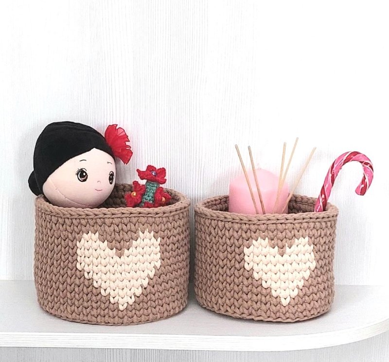 2 Cotton Valentine's Day Gift Baskets.Perfect Gifts to Share the Love - กล่องเก็บของ - ผ้าฝ้าย/ผ้าลินิน สีกากี