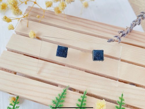 Manman workshop 日本手染抹珍珠彩羊革 方形 皮革耳環