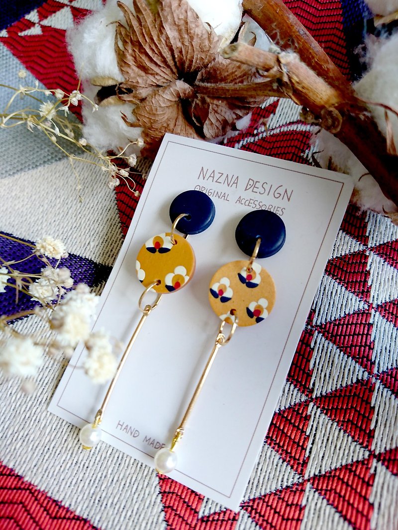 NAZNADesign-Handmade Soft Ceramic Earrings-Pile Flower Series-Small Round Pearl (Changeable Clip) - Earrings & Clip-ons - Clay Gold