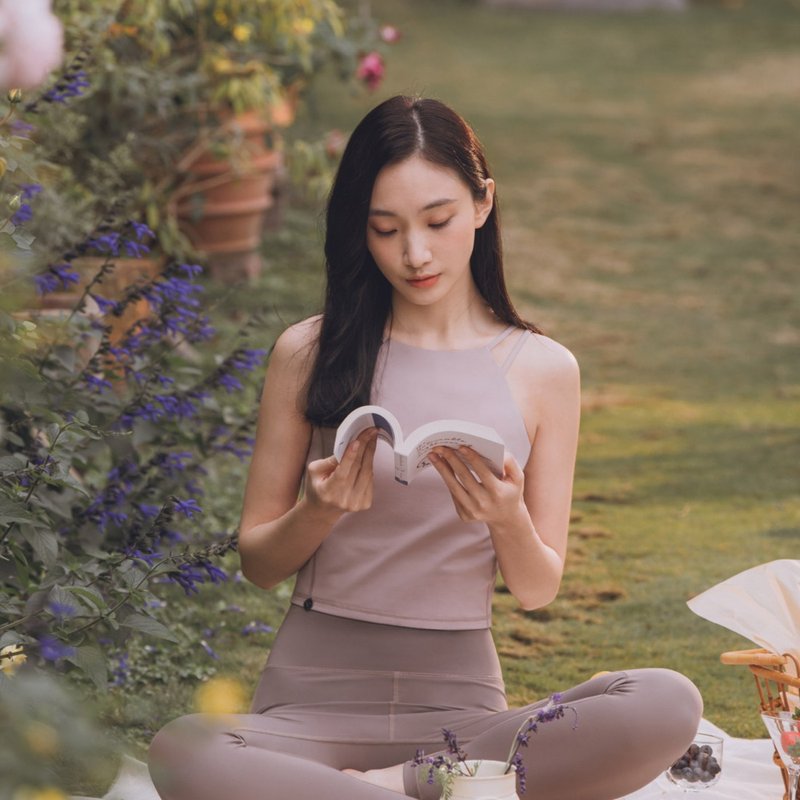 【MACACA】青恬3D背心 - AIE1102 藕荷 - 女運動上衣/背心 - 尼龍 粉紅色