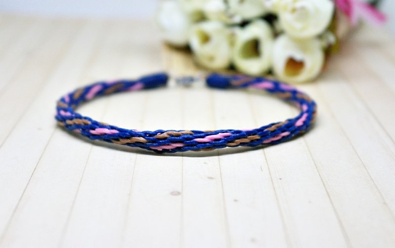 Hand-knitted silk Wax thread style <Mo Yin> //You can choose your own color// - สร้อยข้อมือ - ขี้ผึ้ง สีน้ำเงิน