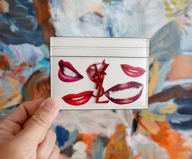 New red word metal buckle YSL SAINT LAURENT white red lips double-sided  pattern card holder card holder - Shop Mr.Travel Genius Antique shop ID &  Badge Holders - Pinkoi