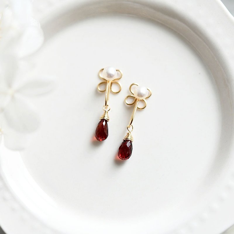 RLL.S Limited Original Pearl Garnet and Clover Really Painless Non-Hole Pierce January Birthstone - Earrings & Clip-ons - Gemstone Red