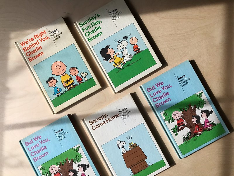 俪 俪 Book Fair / Early Snoopy Comics - หนังสือซีน - กระดาษ หลากหลายสี