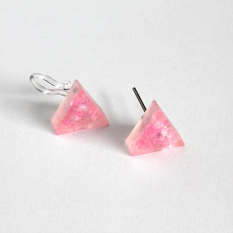 Triangle Resin Earring / Dazzling Fluorescent Pink / Single stud - ต่างหู - เรซิน สึชมพู