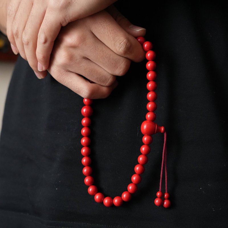 三十六籽手持 辰砂の瞑想チェーン 手作り平安飾り 禅意が薫る軽やかで贅沢な逸品 - ブレスレット - その他の素材 レッド