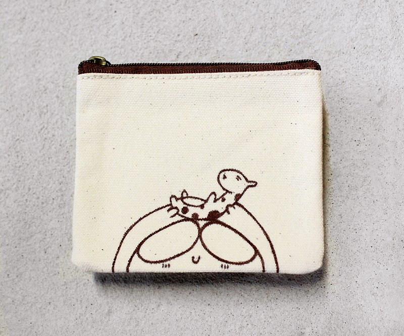 キリンの抱擁 --- / F F Fの惑星 / 手描きのキャンバス コインバッグ - 小銭入れ - コットン・麻 