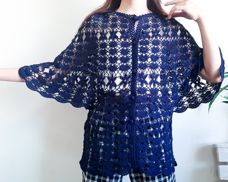 1970s Hand Crochet Knit Boho Top Batwing Sleeve Top Dolman Sleeve Size M - สเวตเตอร์ผู้หญิง - เส้นใยสังเคราะห์ สีน้ำเงิน