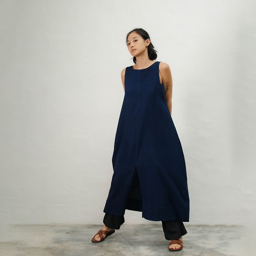 OMAKE TAIWAN OMAKE 圓領前衩鐘形洋裝 深藍