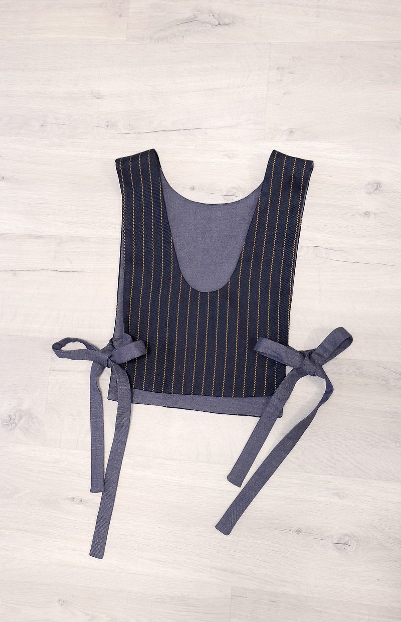 Deep U-neck strappy vest/dark gray and yellow pattern - Women's Vests - Cotton & Hemp Gray