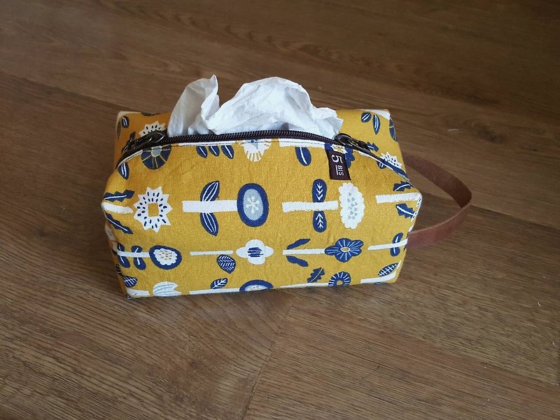 【Linkkimokki】家的面紙包 (黃藍花朵) - 紙巾盒 - 棉．麻 