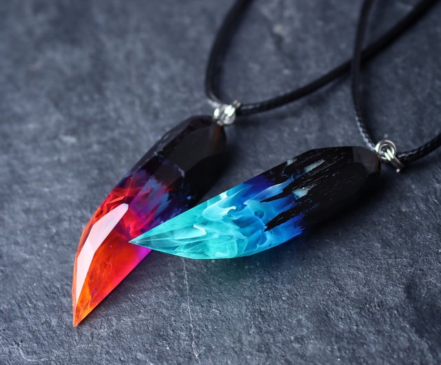 おそろいのネックレス ウッドレジンペンダント ハンドメイドジュエリー