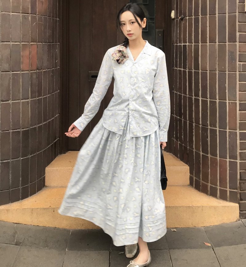 飛鳥與星星 淺藍色純棉襯衫 半裙套裝 可客製 - 女襯衫 - 其他材質 多色