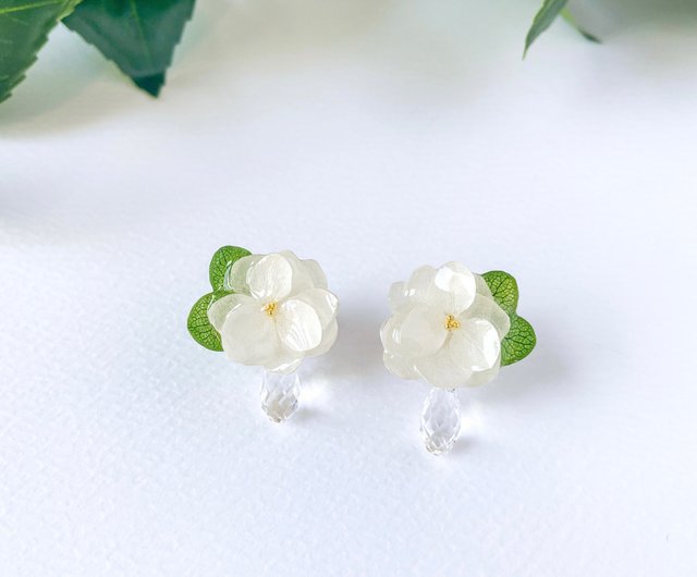 SWAROVSKI花ピアス - ピアス(両耳用)