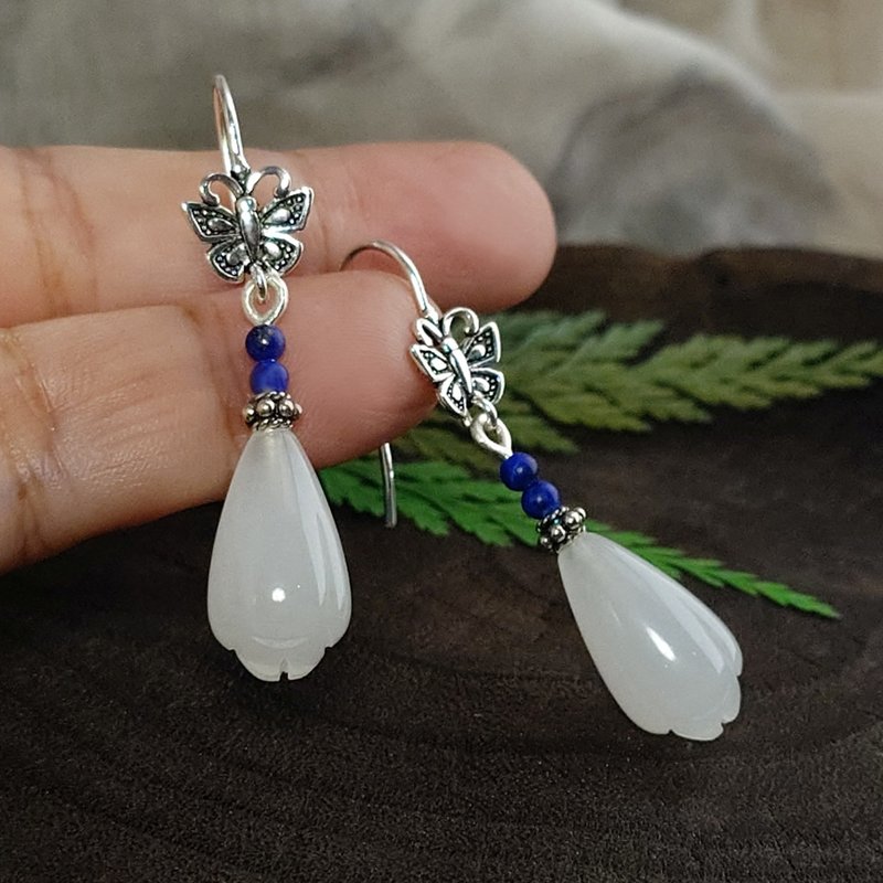 耳環 天然 和田玉 白玉蘭 青金石 925銀飾 蝴蝶 (可留言改耳夾式) - 耳環/耳夾/耳骨夾 - 玉石 