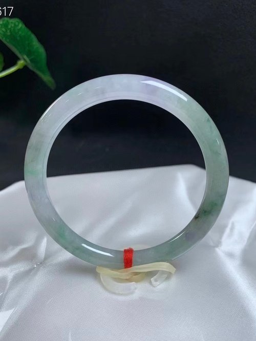 Good Morning Studio 冰種翡翠天然翡翠玉鐲 A玉手鐲玉鈪 • 糯冰種春帶彩翡翠圓鐲
