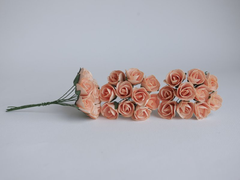 Paper flower, 25 pieces, size 1.5 x 2 cm. budding rose flowers, peach color. - 其他 - 紙 粉紅色