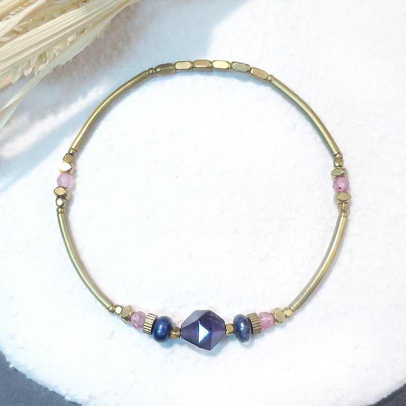 VIIART. Mind-Amethyst. Strawberry crystalline lapis lazuli Amethyst bracelet Bronze - Bracelets - Gemstone Purple