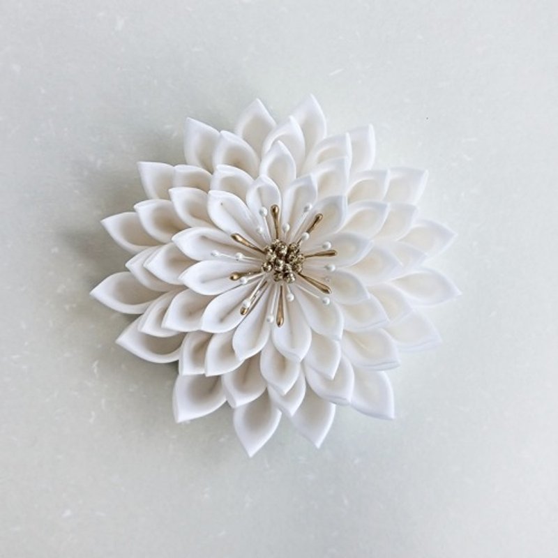 Hanasakimi Hair Ornament, Large, White, Tsumami-zaiku (Formal, Graduation, Entrance Ceremony, Wedding) - เครื่องประดับผม - ผ้าฝ้าย/ผ้าลินิน 