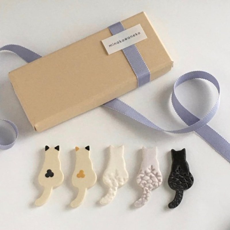 Full set of 5 cat chopstick rests to choose from: calico cat, hachiware, white cat, black cat, lavender - ตะเกียบ - ดินเผา 