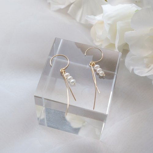Beau Jewelry <Beau 輕珠寶> 克卜勒的日記 – 14K包金流線珍珠耳環