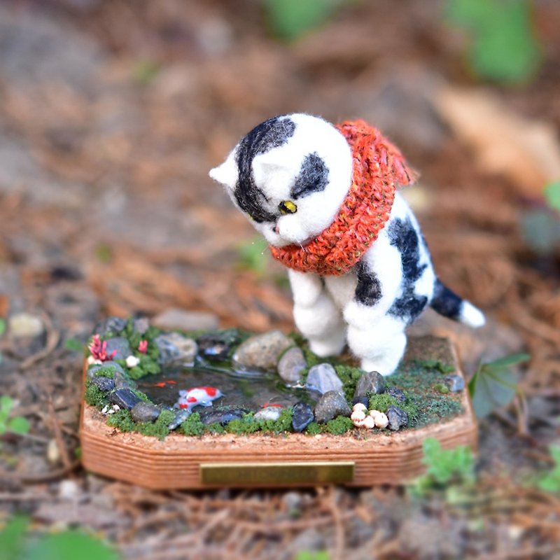 [Wool doll] [Cat] Palm garden carp [One-of-a-kind item] - Stuffed Dolls & Figurines - Wool Multicolor
