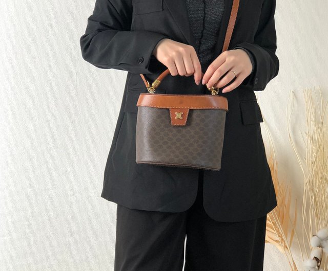 日本直送 名牌中古包 】CELINE セリーヌ マカダム トリオンフ レザー