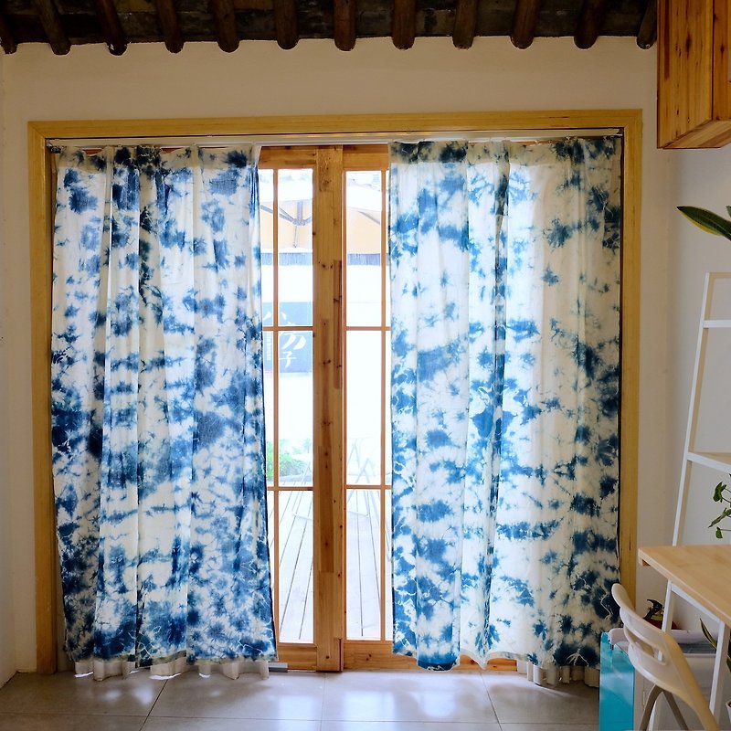 Ice flower handmade tie-dye blue dyed pure cotton curtain door curtain original design natural vegetation dyed custom-made curtains - Doorway Curtains & Door Signs - Cotton & Hemp Blue