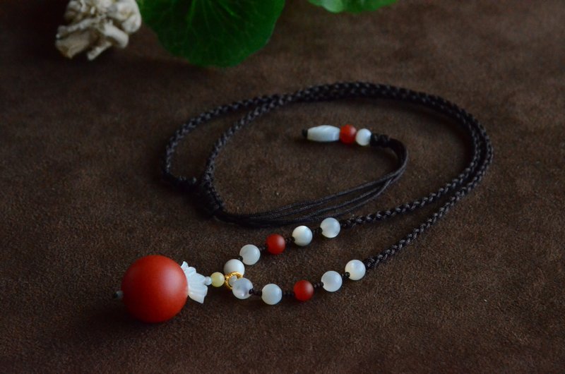 [Hongmian] Natural Nanhong Baoshan Material Ball Bead Necklace Butterfly Shell Lotus Crown - สร้อยคอ - เครื่องประดับพลอย 