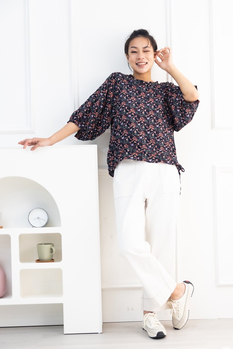 碎花寬袖抓皺七分袖上衣 藍色 - 女上衣/長袖上衣 - 其他材質 藍色