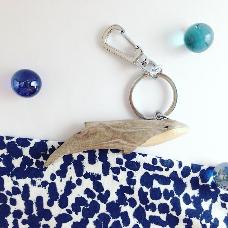 [Ocean Series x Blue Whale] Handmade wooden key ring/strap - Keychains - Wood Gray